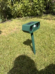 Відлякувач ультразвуковий кротів і птахів змій гризунів Solar Animal Repellent 01 на сонячній батареї + стробоскоп фото від покупців 1