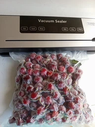 Вакууматор побутовий для продуктів їжі з дисплеєм та різаком Vacuum Sealer 120W вакууманий пакувальник автоматичний + 10 пакетів фото від покупців 9