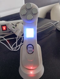 Мікрострумовий масажер для обличчя та шиї RF & EMS Beaty Instrument з мікротоками 9 режимів ліфтинг LPG та тонус шкіри для омолодження з мікрострумами електричний акумуляторний фото від покупців 6