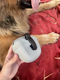 Сумочка для ласощів силіконова для собак Dog Walking TREATS BAG сіра