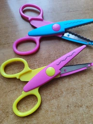 Фигурные ножницы, 6 шт ножниц, которые позволяют делать разрезы различных форм фото от покупателей 2