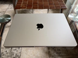 Ноутбук Apple MacBook Pro 14" M5 Pro 24/2TB 2026 (MJLV4UA/A) Silver фото від покупців 2