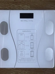 Ваги підлогові смарт розумні скляні для дому Scale one Black електронні фітнес Bluetooth з додатком для смартфона 180 кг чорні фото від покупців 12