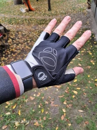 Велоперчатки Pearl Izumi, велосипедные перчатки без пальцев, размер М, Черный/Синий (18042442010) фото от покупателей 2