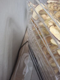 Сушарка для продуктів Zepline ZP-00349 1000 Вт із 7 прозорими ярусами та регульованим термостатом 35–80 °C дегідратор для сушіння овочів фруктів ягід зелені трав м’яса та риби фото від покупців 1