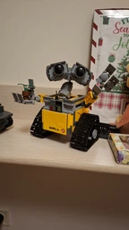 Конструктор Волли интерактивный робот Wall-E супер игрушка для детей сборная модель детский мультфильм WALL E роботизированный коллекционный набор для мальчиков и девочек развивающий разноцветный оригинальный подарок ребенку 687 деталей OnePro 68358