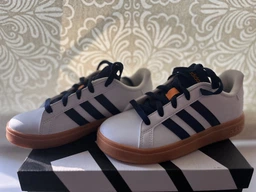 Детские кроссовки Grand Court Lifestyle Tennis Lace-Up adidas JI0970 (28.5 EUR) синий (4067892816696) фото от покупателей 1