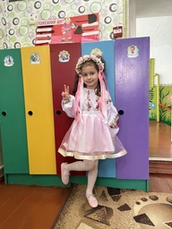 Вишитий костюм для дівчинки Красуня рожевий 140