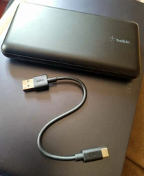 УМБ Belkin BoostCharge Power Bank 10000 mAh 15 W Grey (745883881161) фото от покупателей 3