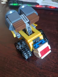 Конструктор робота Валлі (WALL-E), 217 деталей, 7.5 х 7.5 х 6.5 см, конструктор для дітей, дрібні деталі, рухомі елементи фото від покупців 1