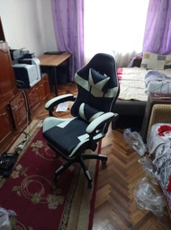 Геймерское Кресло с Подставкой для Ног до 120 кг Компьютерное Игровое Кресло для Геймера Bonro GT Красное / Черное фото от покупателей 4