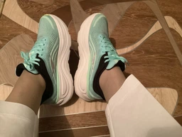Кросівки жіночі HOKA Bondi 9 Wide RLTT 40 (25 см) Rose Latte / Rose Cream (1162014) фото от покупателей 1