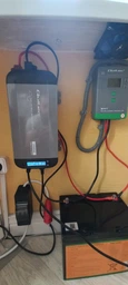 Преобразователь напряжения Qoltec Pure Sine Wave 12V/230V 1000/2000W LCD (5901878526966)