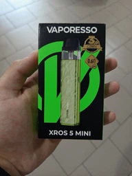 POD система Vaporesso Xros 5 Mini Kit 1500 mAh (Багаторазова електронна сигарета) Retro Pink