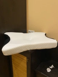 Ортопедична подушка з ефектом пам'яті для шиї та плечей 62×37-8-12 см,Memory Foam,метелик чорно-білий KT7006275 фото від покупців 16