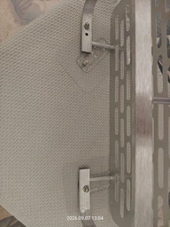 Полочка для ванной настенная полка органайзер универсальная душевой кабины кухни держатель на самоклеющейся пленке с защитой от коррозии 30х13х5.5см фото от покупателей 1