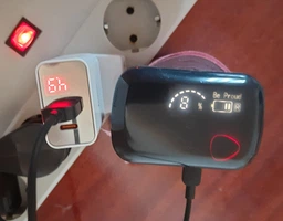 МЗП Hoco C100A PD20W + QC3.0 charger with digital display ( EU ) White