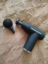 Массажер пистолет перкуссионный сенсорный 6в1 Massage Gun для тела спины ног и шеи мышц ультракомпактный ударный ручной черный фото от покупателей 8