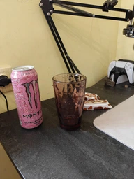 Упаковка безалкогольного енергетичного напою Monster Energy Ultra Strawberry Dreams 500 мл х 12 банок енергетик фото від покупців 1