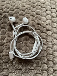 Навушники EarPods Lightning фото от покупателей 1