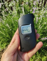 Алкотестер драгер для водителей точный цифровой портативный анализатор для измерения алкоголя в выдыхающем воздухе тестер алкометр с индикатором персональный карманный алко тестер с фонариком MR689 фото от покупателей 2