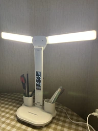 Світлодіодна настільна лампа трансформер на акумуляторі з дисплеєм 12в1 Tech Lamp - багатофункціональна з подвійним джерелом світла, календарем, термометром та тримачем для ручок, біла фото від покупців 13