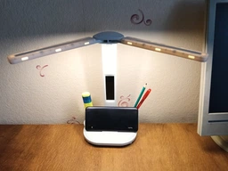 Світлодіодна настільна лампа трансформер на акумуляторі з дисплеєм 12в1 Tech Lamp - багатофункціональна з подвійним джерелом світла, календарем, термометром та тримачем для ручок, біла фото від покупців 10