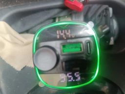 Автомобільний ФМ трансмітер FM модулятор з Bluetooth адаптер для автомобіля зі швидкою зарядкою підсвіткою мікрофоном блютуз CAR C22 PD Type-C + USB 22Вт напруга АКБ трансміттер перехідник для гучного зв'язку