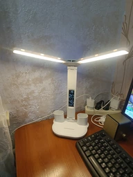 Світлодіодна настільна лампа трансформер на акумуляторі з дисплеєм 12в1 Tech Lamp - багатофункціональна з подвійним джерелом світла, календарем, термометром та тримачем для ручок, біла фото від покупців 1