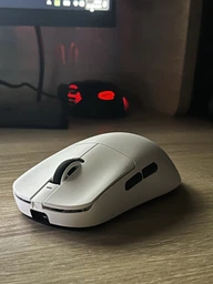 Ігрова бездротова мишка VGN VXE R1 SE+ White. фото від покупців 3