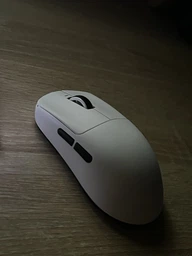 Ігрова бездротова мишка VGN VXE R1 SE+ White.