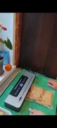 Вакуумний пакувальник побутовий вакууматор Deluxe Food Model: vs0150 українська версія для їжі так продуктів 120 Вт з дисплеєм та різаком + шланг для вакуумування фото від покупців 16