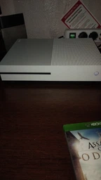 Ігрова Приставка Microsoft Xbox One S 500 ГБ Б/У | 1 Геймпад + Гарантія 3 місяці