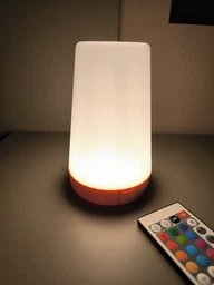 Аккумуляторний нічник з USB зарядкою LED RGB лампа в спальню Villa Volance з пультом, зміна 13 кольорів, регулювання яскравості біла + жовта фото від покупців 10