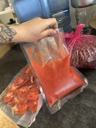 Вакууматор для продуктів, вакуумний пакувальник +10 пакетів 16*30см у комплекті фото від покупців 1