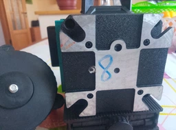 Лазерний рівень нівелір Laser Level 4D 2 акумулятори 16 ліній зелений промінь зі штативом у кейсі синій фото від покупців 1