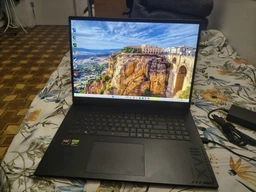 Ноутбук (2025) геймерський Gigabyte GAMING A18 Ryzen 7 260/ 16GB / 512GB/ RTX5060 / 18" 165Hz фото від покупців 1
