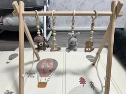 Напольный мобиль BABY GYM с игрушками, стойка Монтессори, тренажер для младенцев, Лесной, серый зайчик и коричневый мишка