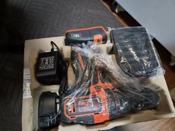Дрель-шуруповерт аккумуляторная ударная Black&Decker 18V BDCHD18QW фото от покупателей 2