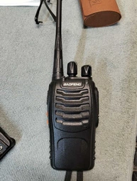 Комплект рацій Baofeng BF-888S 2 шт 5 Вт UHF 400–470 МГц до 5 км з зарядними станціями фото від покупців 4