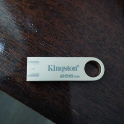 Флеш память USB Kingston DataTraveler SE9 G3 64GB USB 3.2 Gen1 Gold (DTSE9G3/64GB)