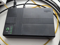 Источник бесперебойного питания для роутера UPS Power Bank 10400 mAh 36 Вт с выходами 5V 9V 12V и POE 15V/24V, универсальный бесперебойник ИБП для сетевого оборудования, интернета, модема, видеонаблюдения Черный, NET-36-Black фото от покупателей 7