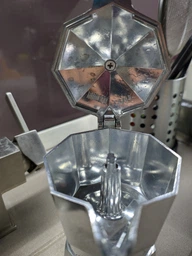 Кофеварка гейзерная Bialetti Moka Express на 6 чашек 270 мл Черная (8006363018418)