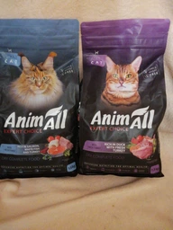Повнораціонний сухий корм AnimAll для дорослих котів зі свіжою індичкою та качкою 1.5 кг (5902706511659)