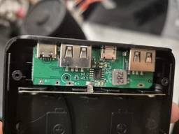 Корпус повербанку X4 під АКБ 4×18650 до 12000mAh (44.4Wh); PD 20W, QC 18W; In: Type-C, Micro, Out: 2xUSB-A, 1xUSB-C (12V/3A Max), Black