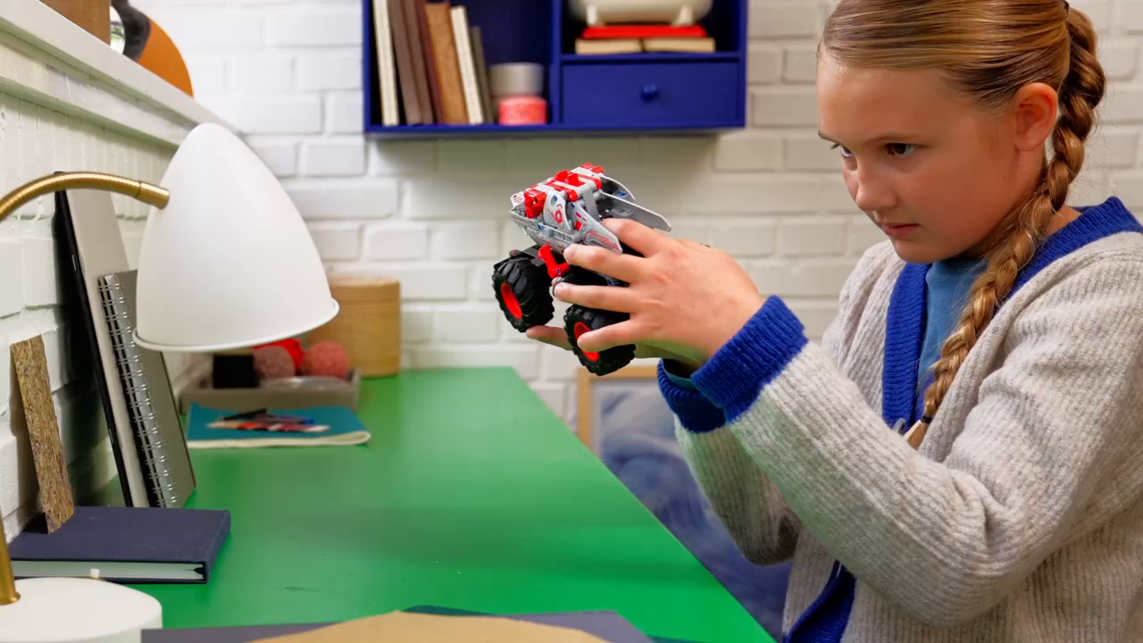Конструктор LEGO Technic Monster Jam ThunderROARus с инерционным