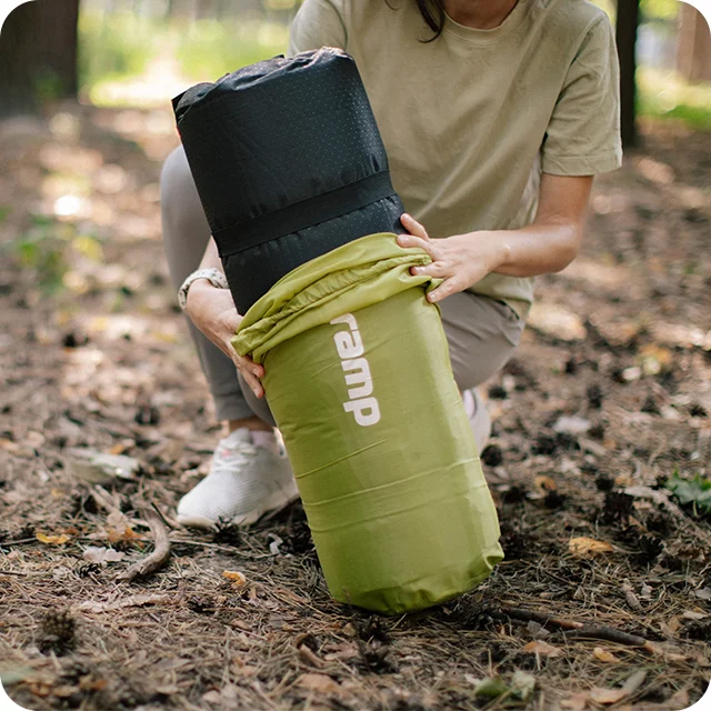 Самонадувающийся коврик Tramp