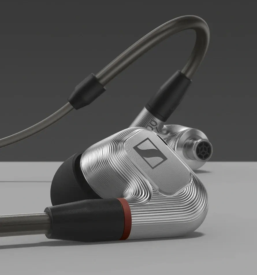Комфортна посадка навушників Sennheiser IE 900