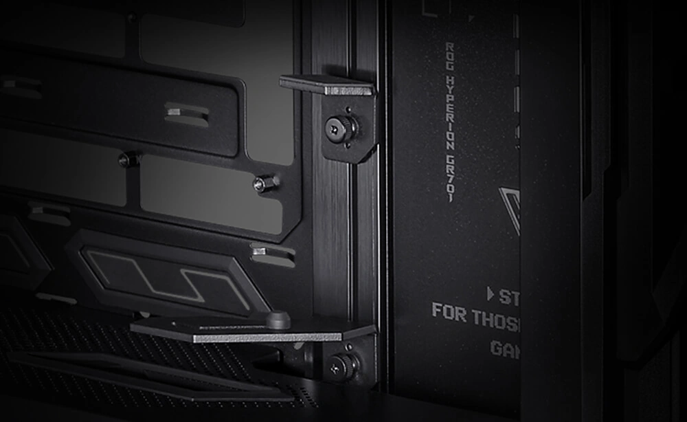 Вбудований алюмінієвий тримач для відеокарти в корпусі ROG Hyperion GR701 BTF Edition