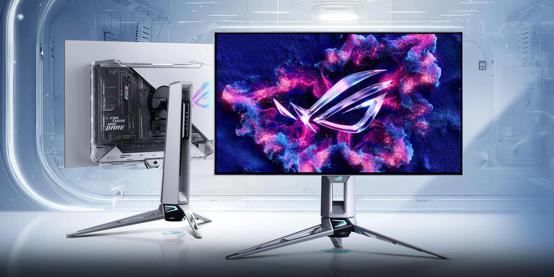 Вигляд спереду та ззаду монітора ROG Swift OLED PG27AQWP-W з яскравим логотипом ROG на екрані на тлі футуристичного синього тунелю